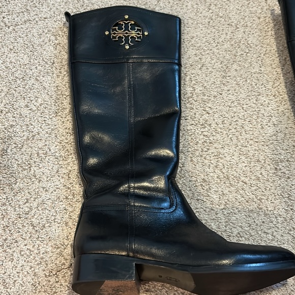 Tory Burch Kiernan 35MM Leather Riding Boot, Size 8 - Picture 7 of 12